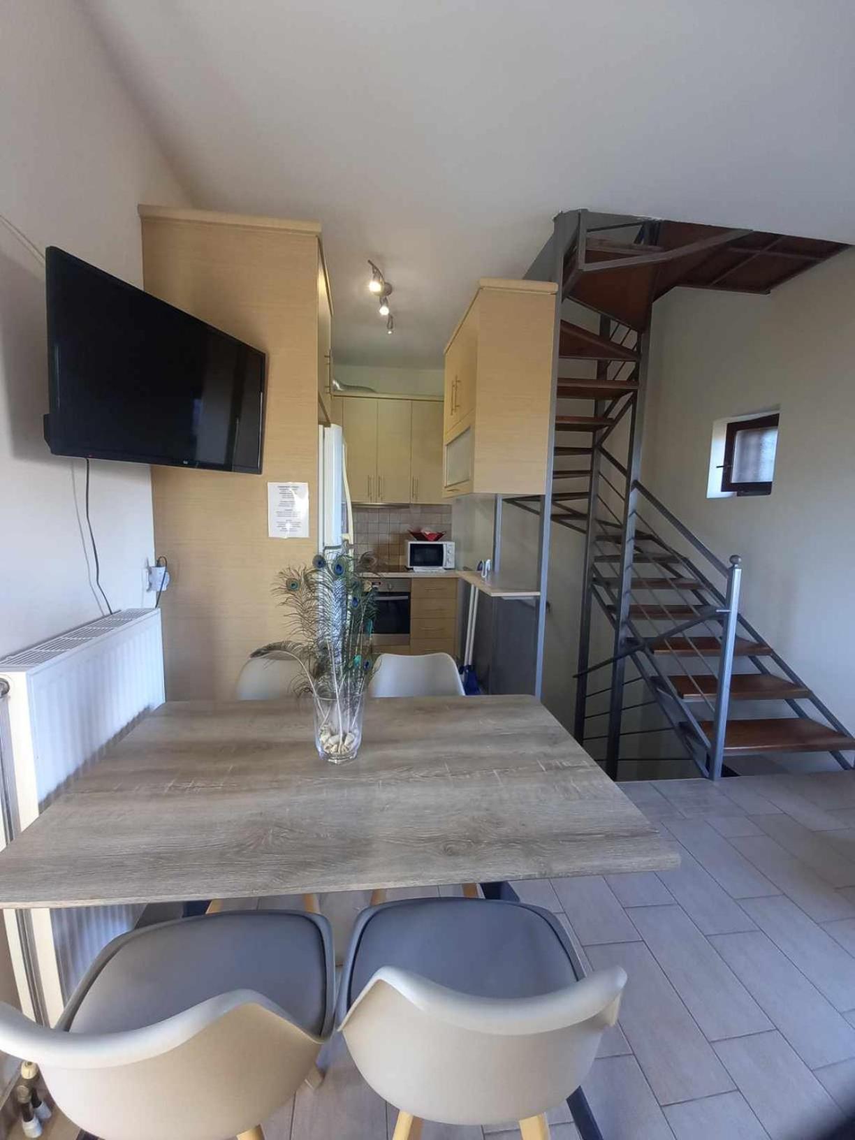 דירות לאונידיון Karantonis House מראה חיצוני תמונה
